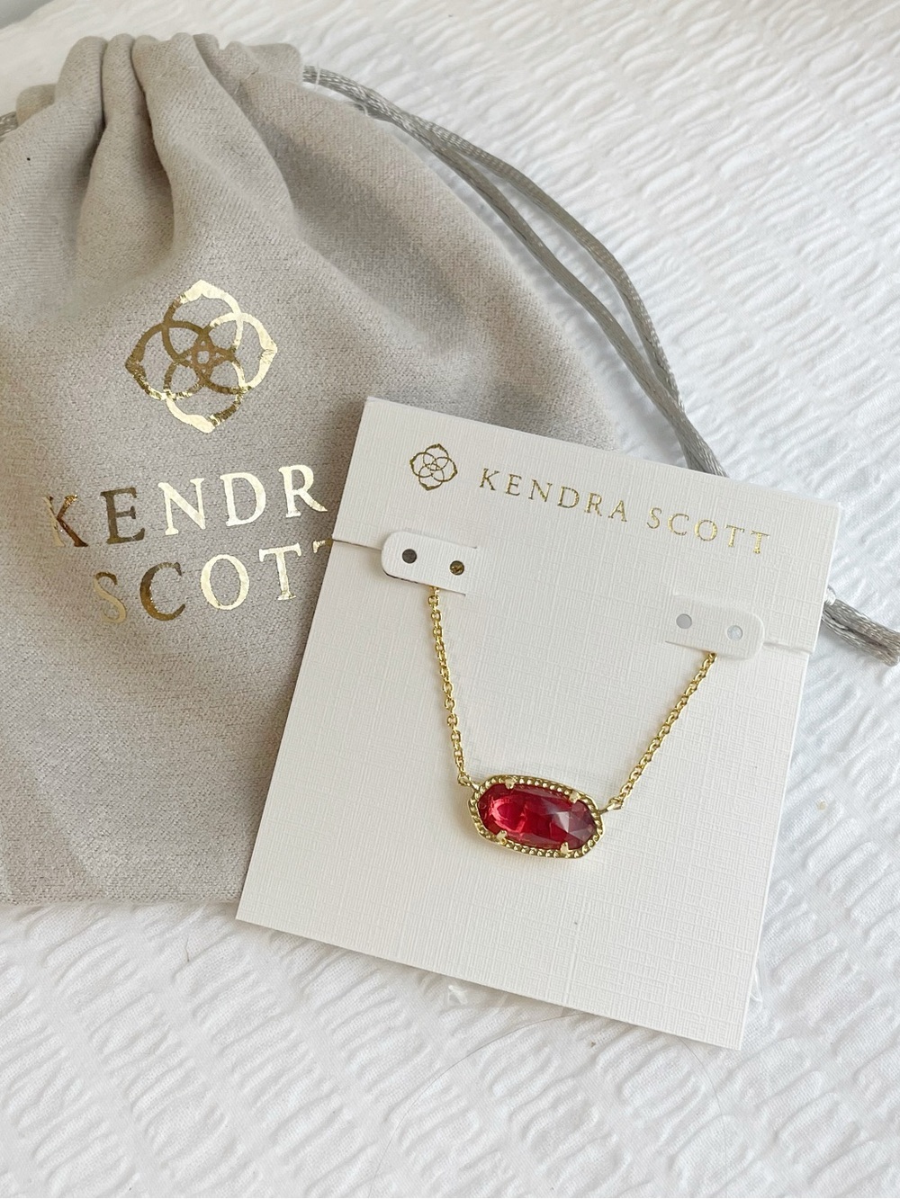 Kendra Scott Ruby Red Oval Pendant Necklace - Gold